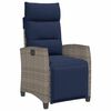 vidaXL Cadeira de jardim reclin&aacute;vel com mesa de apoio vime PE cinzento