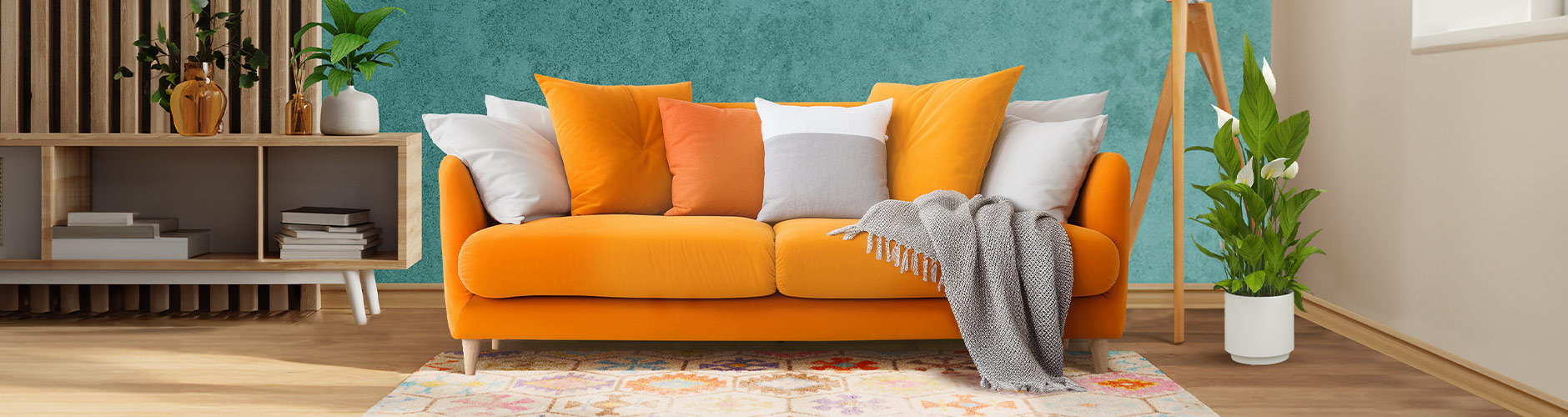 Conjunto de sofás de vime de 3 peças com almofadas e mesa de centro para uso externo. Clique para comprar a coleção.